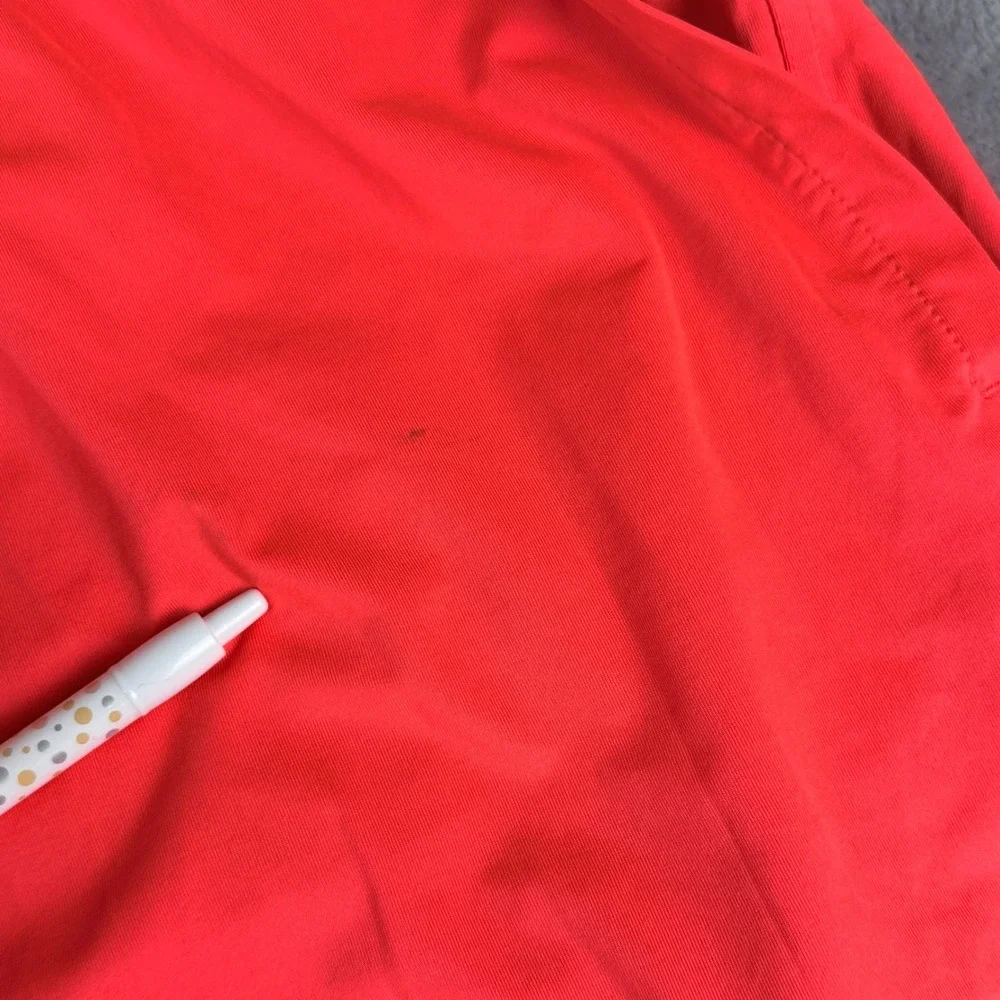Under Armour Loose Fit Athletic Gym Shorts Hyper Red White Mens XL 1351805
